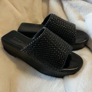 Black leather weave platform slide sandals by chaos & harmony